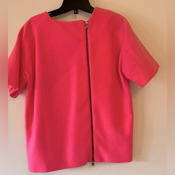 Designers remix wool fuchsia top with zip detail on the back - Picture 3 of 4